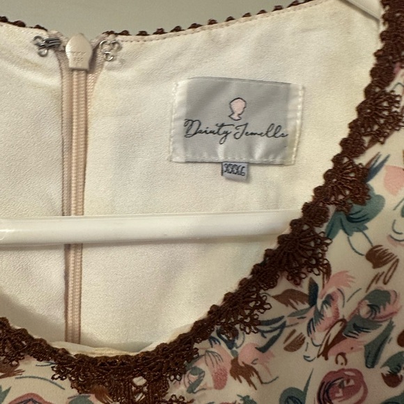Dainty Jewells dress - Picture 3 of 7